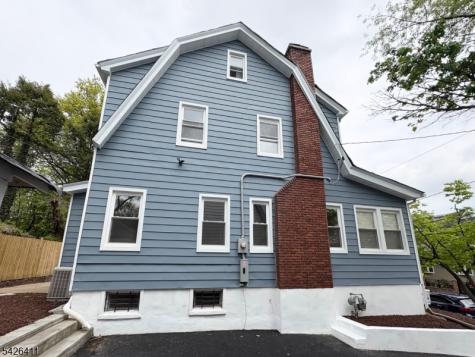 87 Pine Grove Terrace Newark NJ 07106