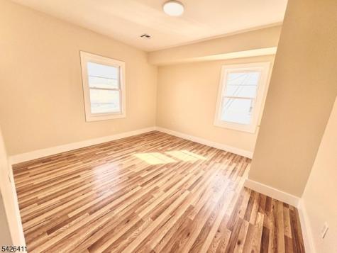 87 Pine Grove Terrace Newark NJ 07106