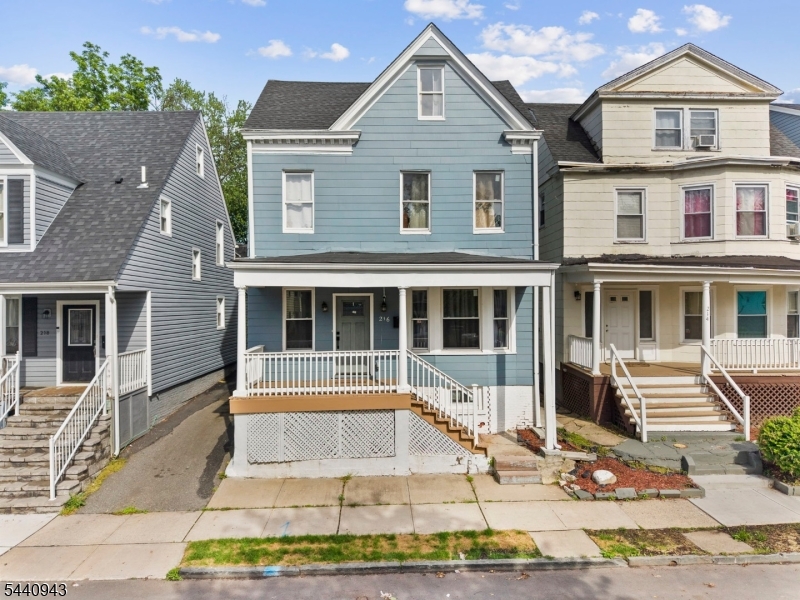 216 N Maple Avenue East Orange NJ 07017