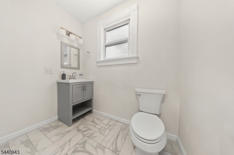 216 N Maple Avenue East Orange NJ 07017
