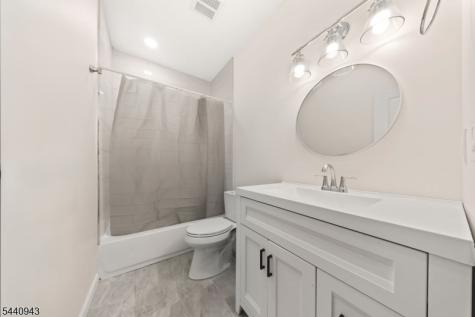 216 N Maple Avenue East Orange NJ 07017