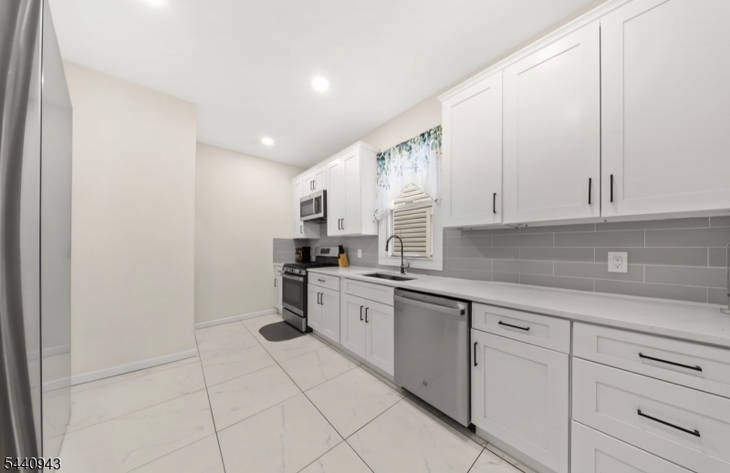 216 N Maple Avenue East Orange NJ 07017