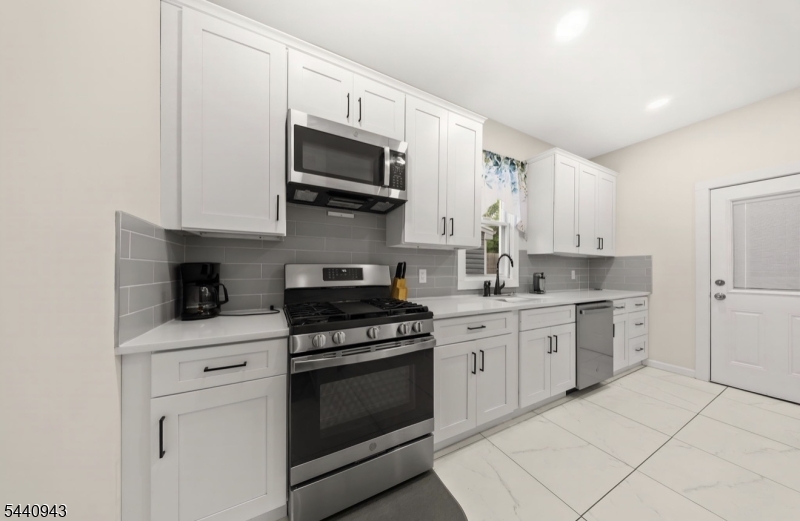 216 N Maple Avenue East Orange NJ 07017