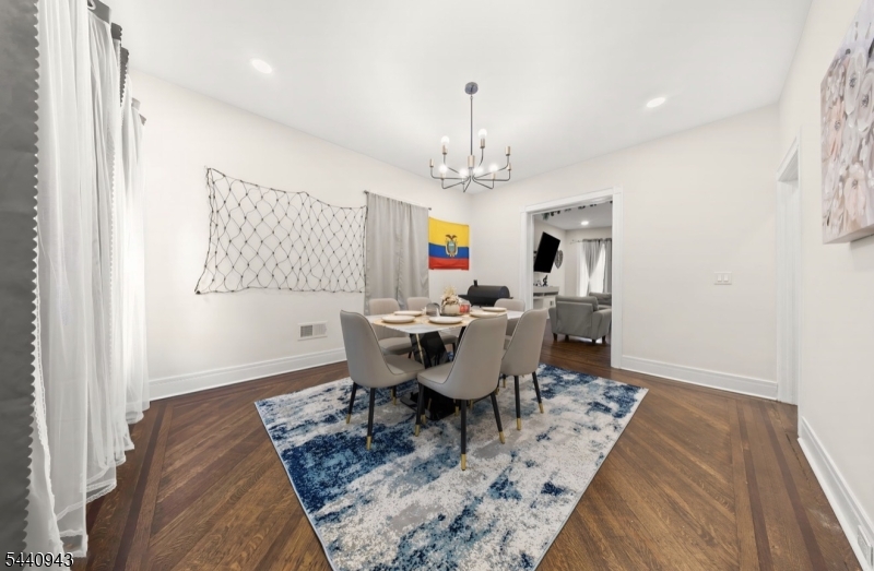 216 N Maple Avenue East Orange NJ 07017