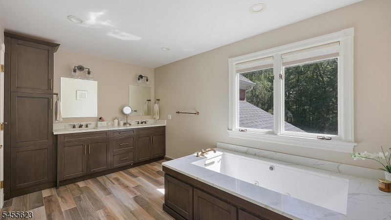 12 Hill Hollow Road Warren NJ 07059
