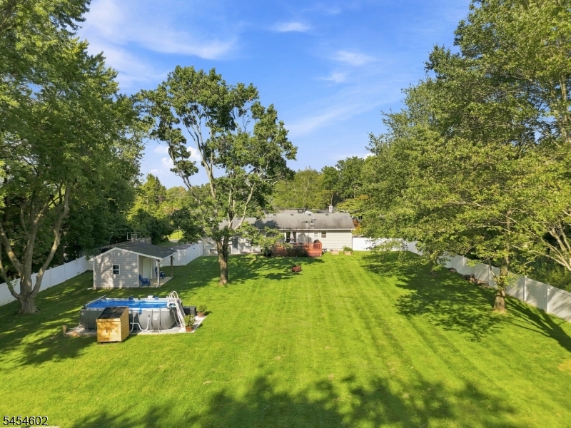 5 Old Farmers Road Washington NJ 07853