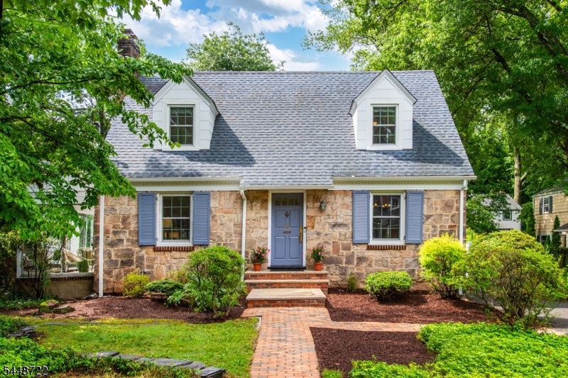 9 Hamilton Terrace Montclair NJ 07043