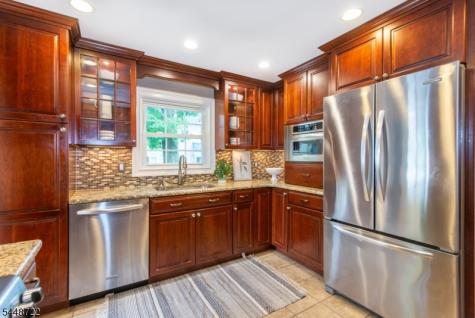 9 Hamilton Terrace Montclair NJ 07043