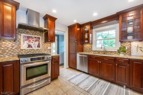 9 Hamilton Terrace Montclair NJ 07043