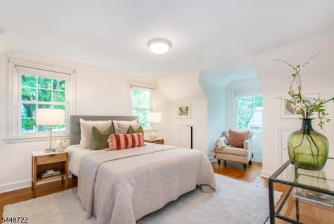 9 Hamilton Terrace Montclair NJ 07043