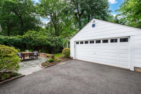 9 Hamilton Terrace Montclair NJ 07043