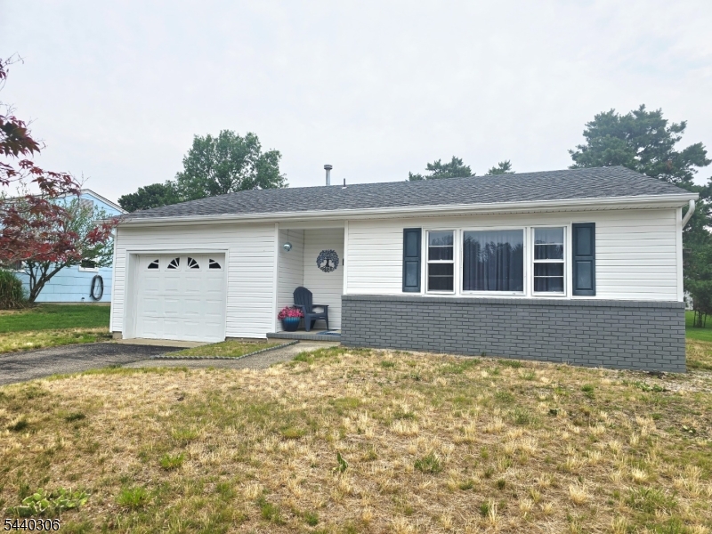 214 Westbrook Drive Berkeley NJ 08757