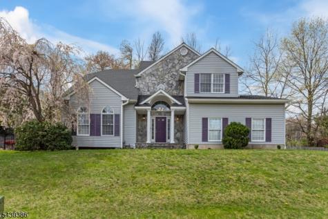 9 Mulberry Court Roxbury NJ 07876