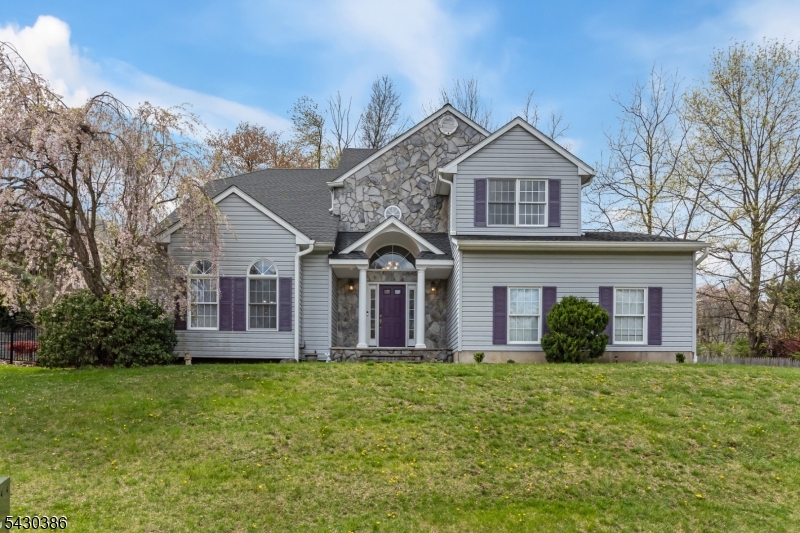 9 Mulberry Court Roxbury NJ 07876