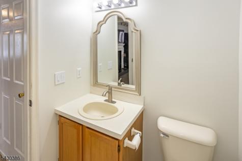 9 Mulberry Court Roxbury NJ 07876