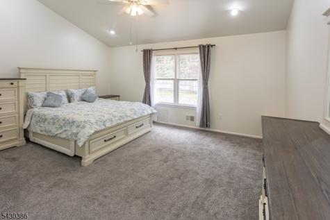 9 Mulberry Court Roxbury NJ 07876
