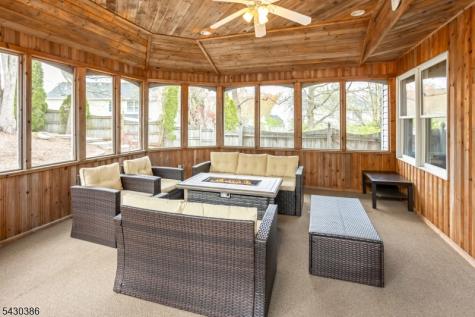 9 Mulberry Court Roxbury NJ 07876