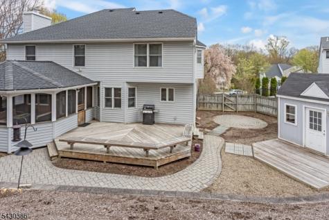 9 Mulberry Court Roxbury NJ 07876