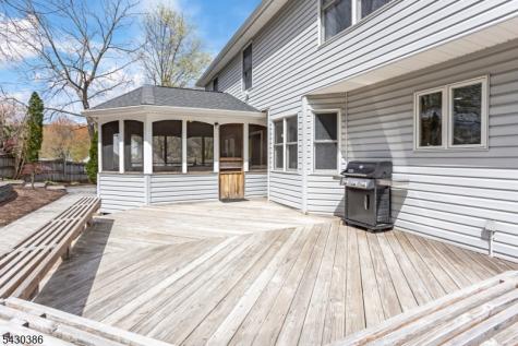 9 Mulberry Court Roxbury NJ 07876