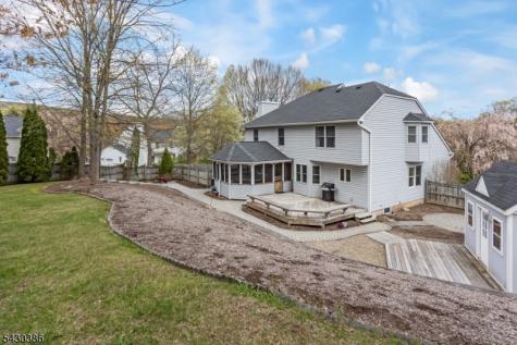 9 Mulberry Court Roxbury NJ 07876