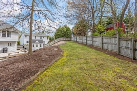 9 Mulberry Court Roxbury NJ 07876