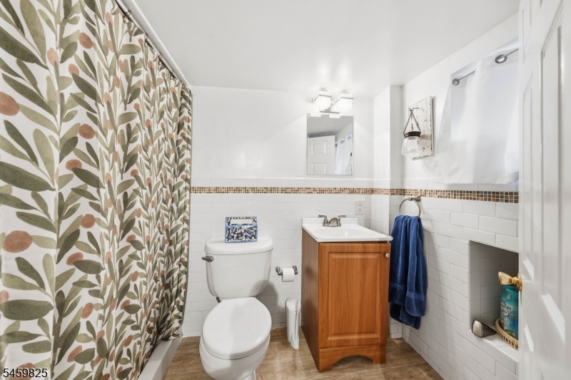 1248 Schmidt Avenue Union NJ 07083