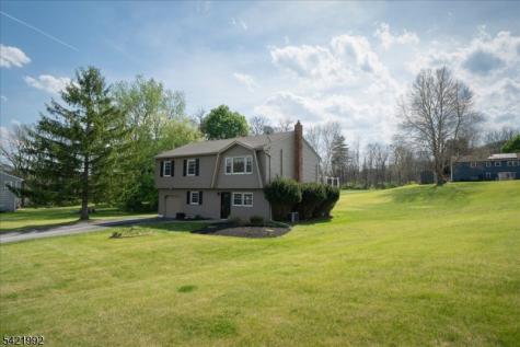 15 Carol Drive Vernon NJ 07418