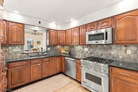 223 Fairview Avenue Verona NJ 07044