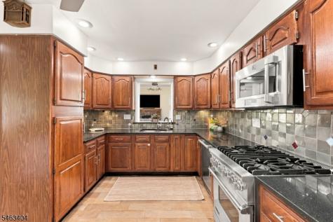 223 Fairview Avenue Verona NJ 07044