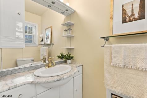 223 Fairview Avenue Verona NJ 07044