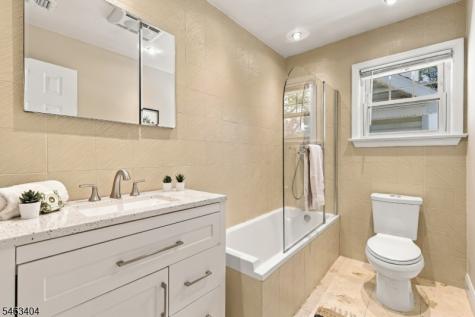 223 Fairview Avenue Verona NJ 07044