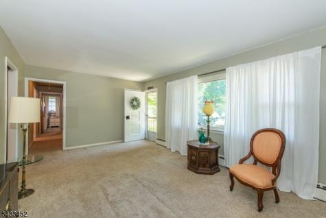 8 Shirley Terrace Kinnelon NJ 07405
