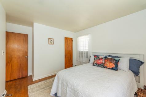 8 Shirley Terrace Kinnelon NJ 07405