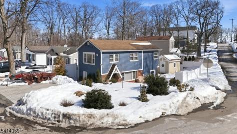 25 Bucknell Way Hopatcong NJ 07843