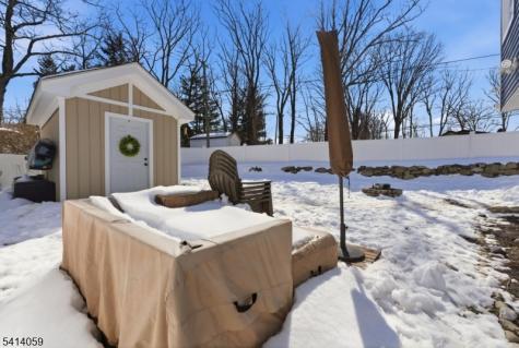 25 Bucknell Way Hopatcong NJ 07843