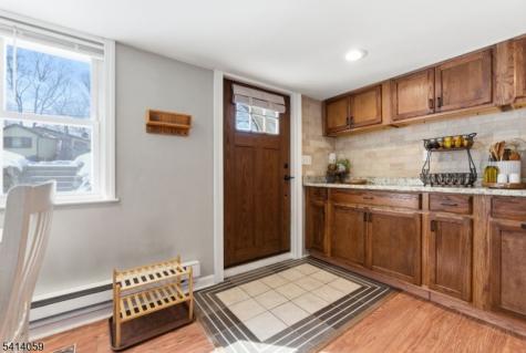 25 Bucknell Way Hopatcong NJ 07843