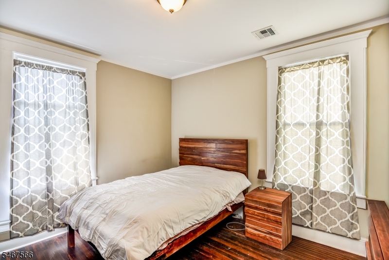 84 86GROVE Street Elizabeth NJ 07202