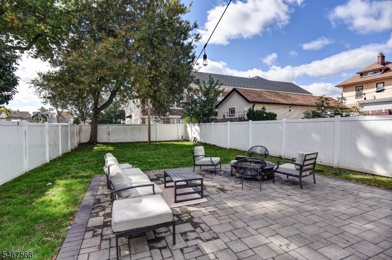 84 86GROVE Street Elizabeth NJ 07202