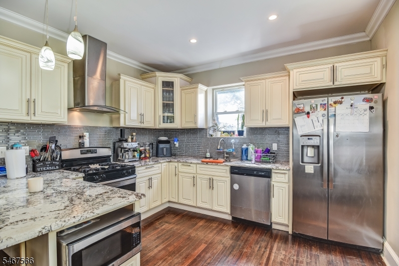 84 86GROVE Street Elizabeth NJ 07202
