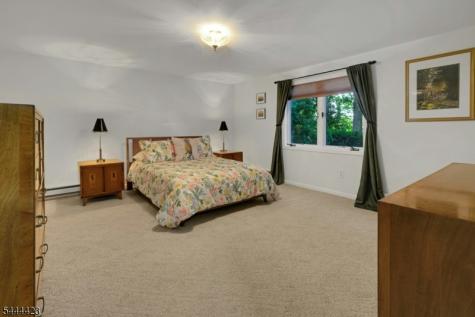 64 Nicole Drive Denville NJ 07834
