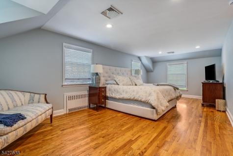 364 Dogwood Way Mountainside NJ 07092