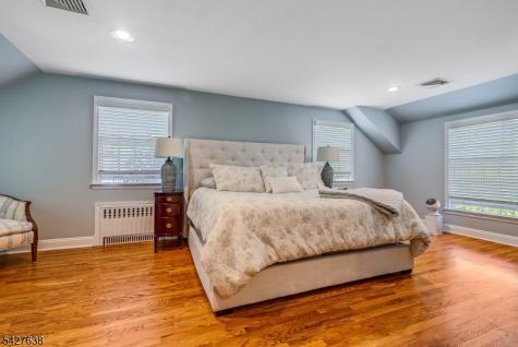 364 Dogwood Way Mountainside NJ 07092