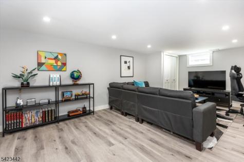 59 Laauwe Avenue Wayne NJ 07470