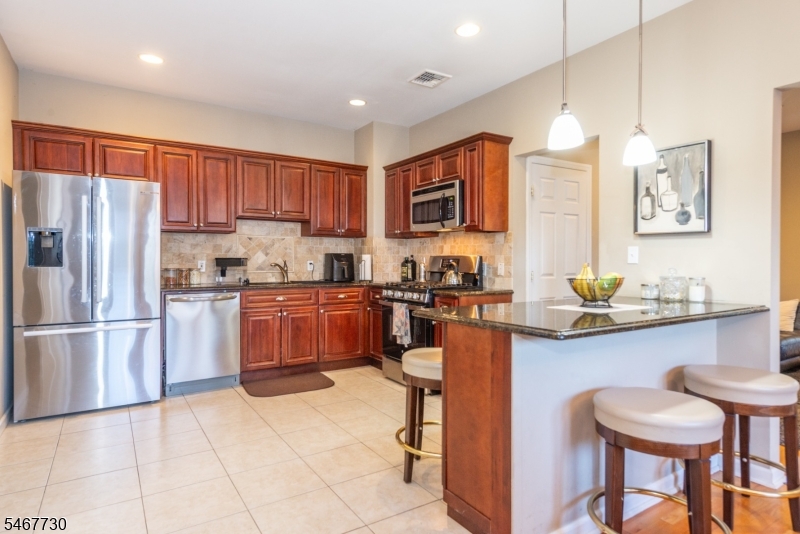 52 Redman Place Totowa NJ 07512