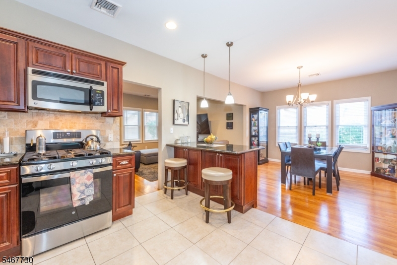 52 Redman Place Totowa NJ 07512