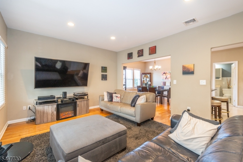 52 Redman Place Totowa NJ 07512