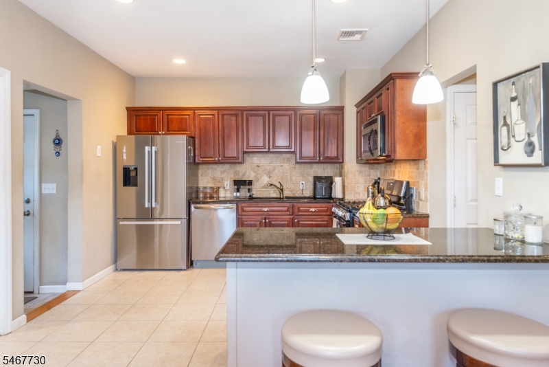 52 Redman Place Totowa NJ 07512