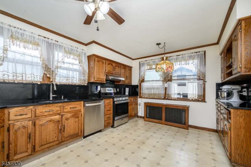 938 Ray Avenue Union NJ 07083