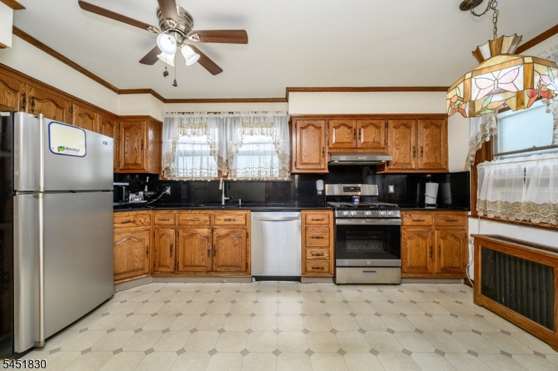 938 Ray Avenue Union NJ 07083