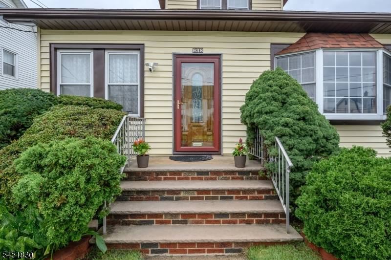 938 Ray Avenue Union NJ 07083